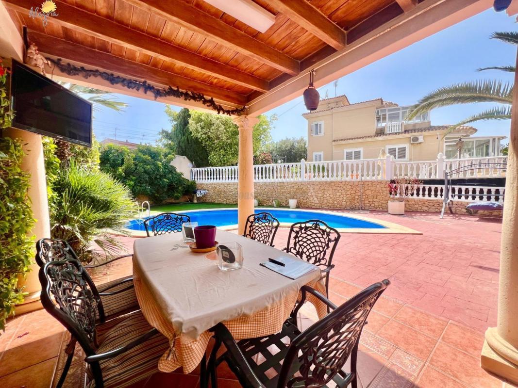 Venta de villa en Torrevieja