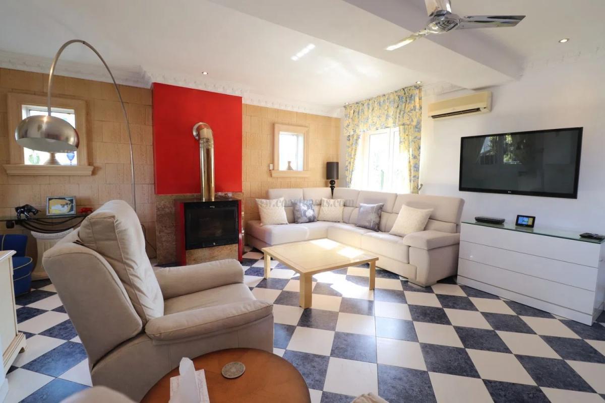 Venta de villa en Algorfa