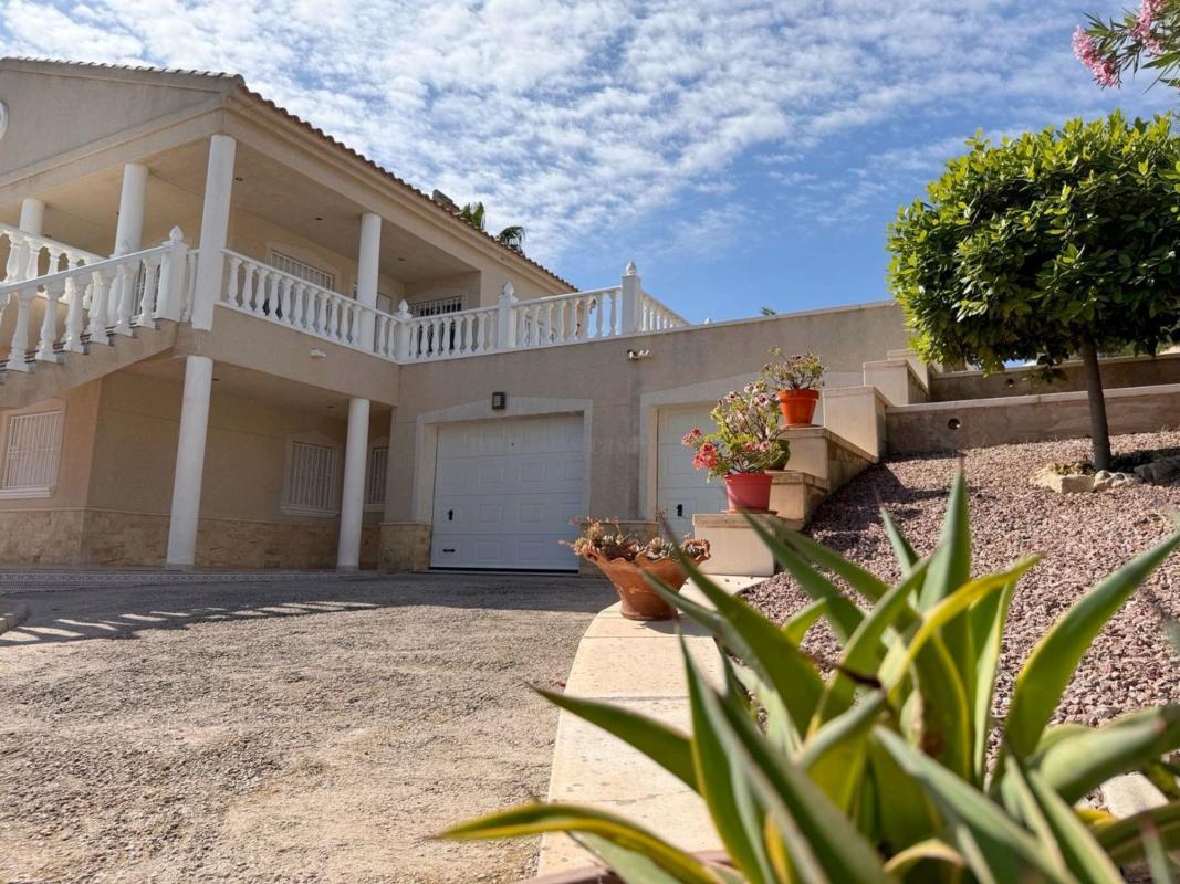 Venta de villa en Algorfa