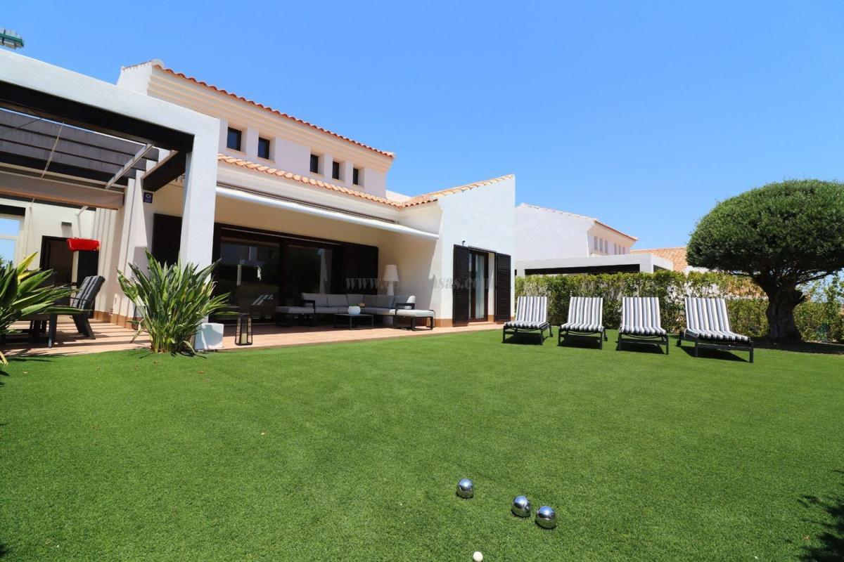 Venta de villa en Algorfa