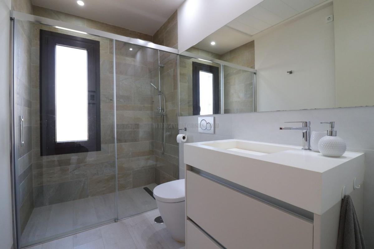 Venta de villa en Algorfa