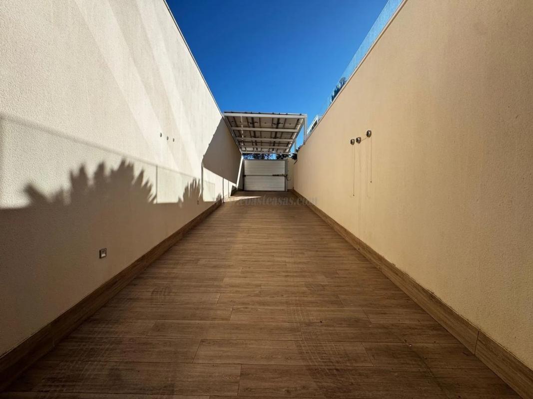 Venta de villa en Orihuela