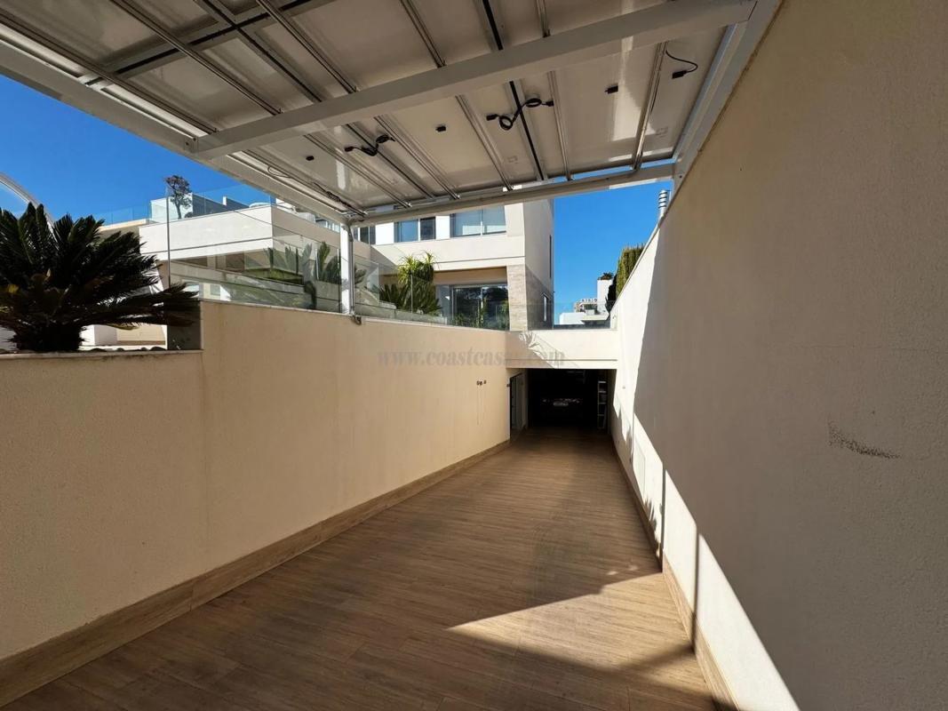 Venta de villa en Orihuela