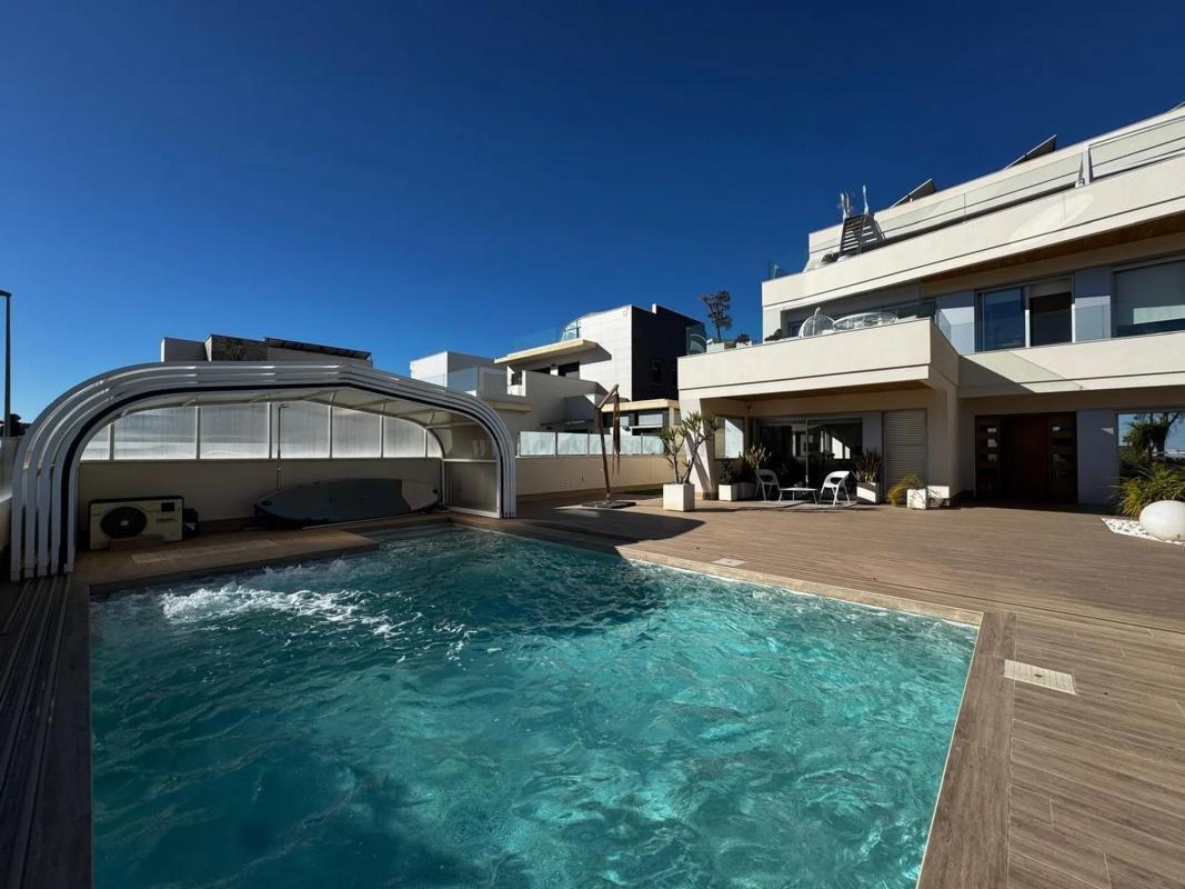 Venta de villa en Orihuela