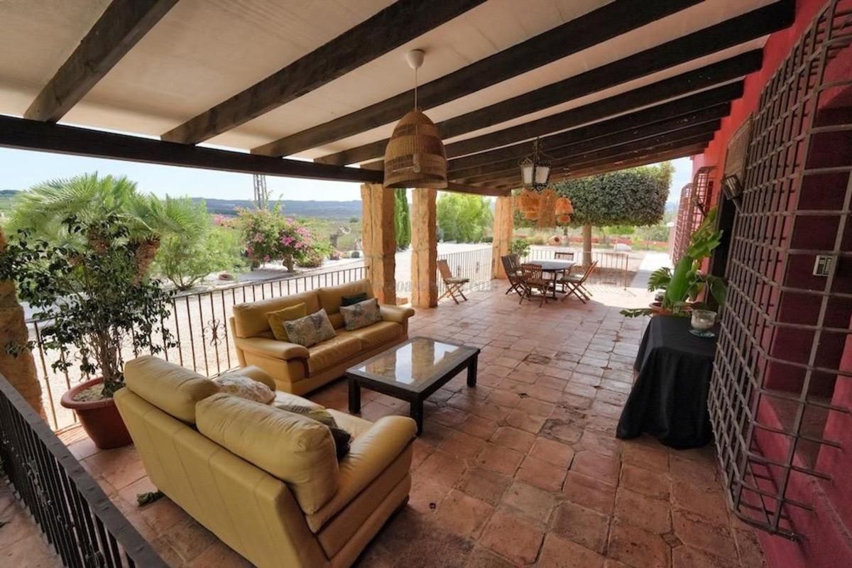 Venta de villa en Orihuela