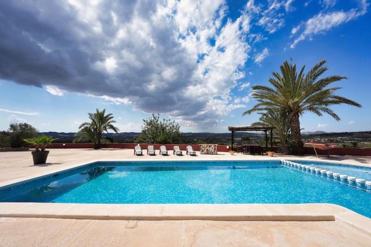 Venta de villa en Orihuela