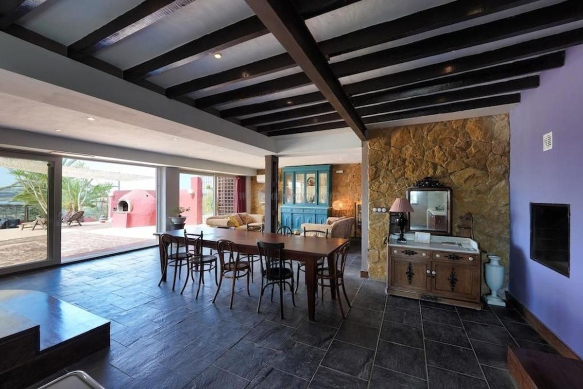 Venta de villa en Orihuela