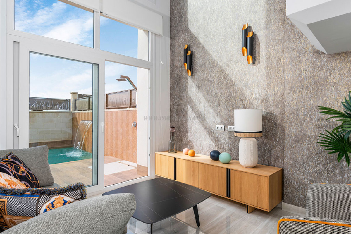 Venta de villa en Los Montesinos