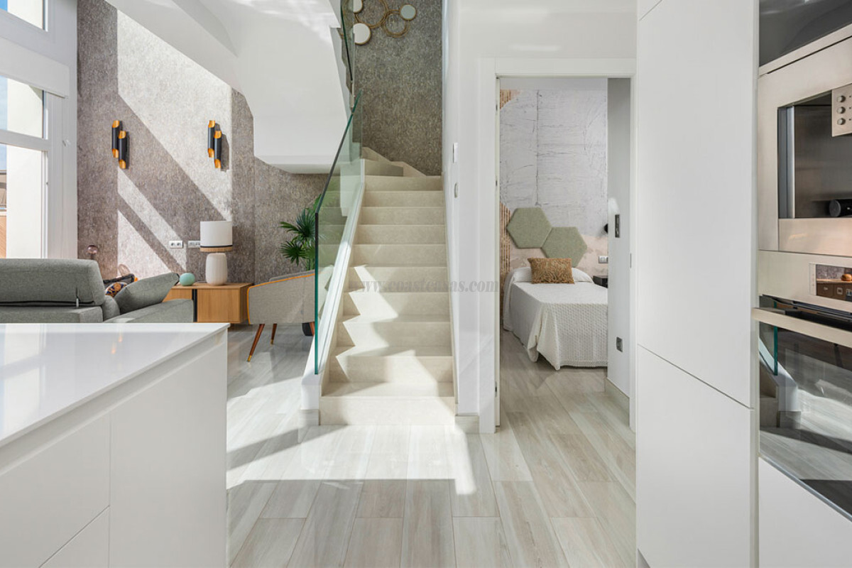 Venta de villa en Los Montesinos