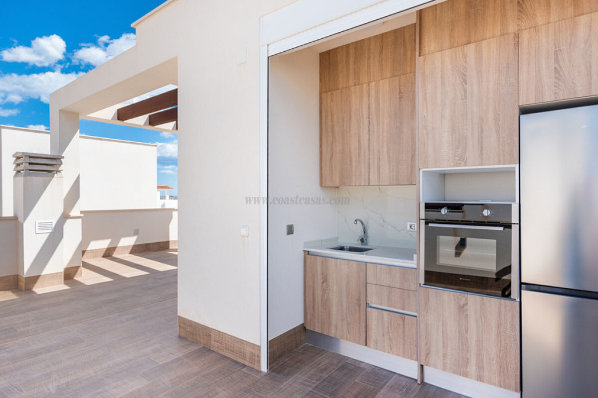 Venta de villa en Los Montesinos