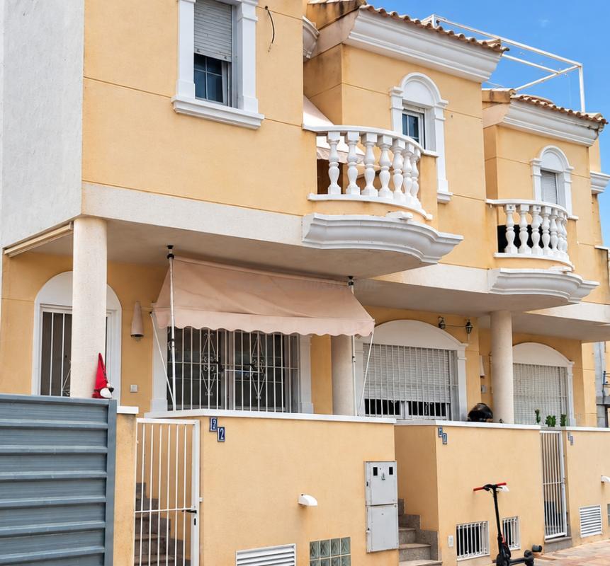 Venta de villa en Almoradí