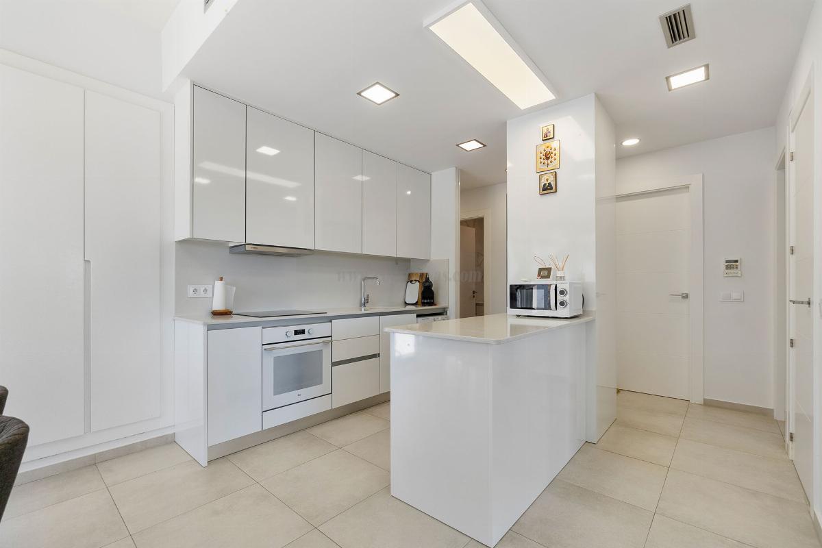 Venta de chalet en San Miguel de Salinas