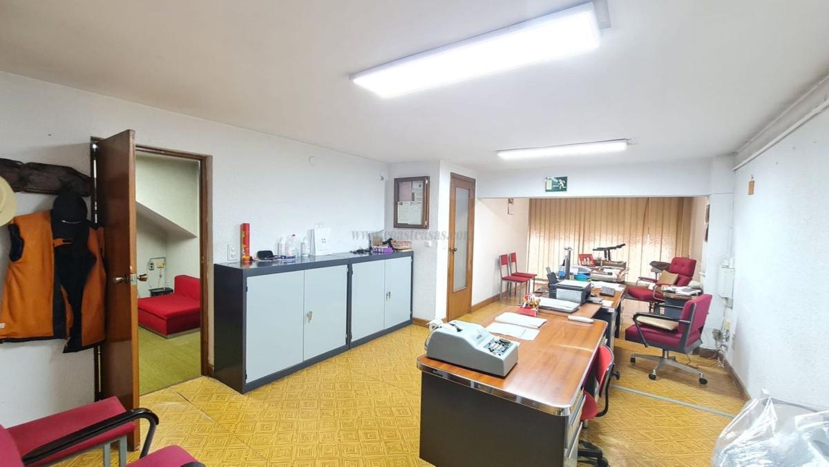Venta de villa en Elda