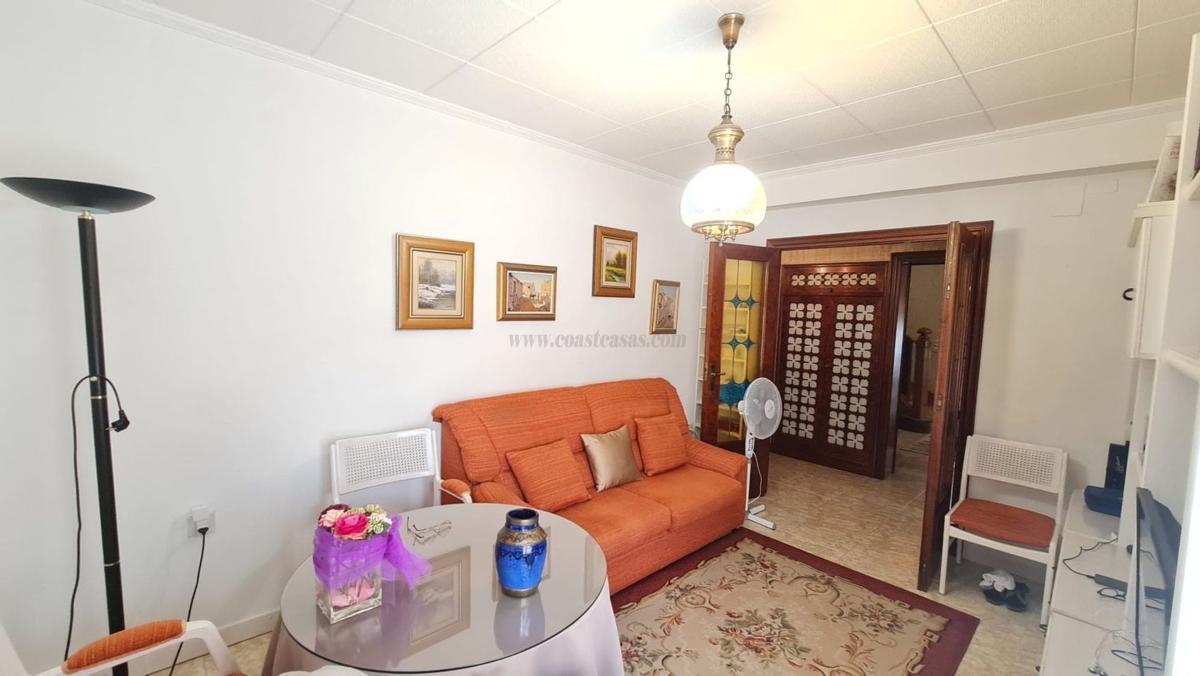 Venta de villa en Elda