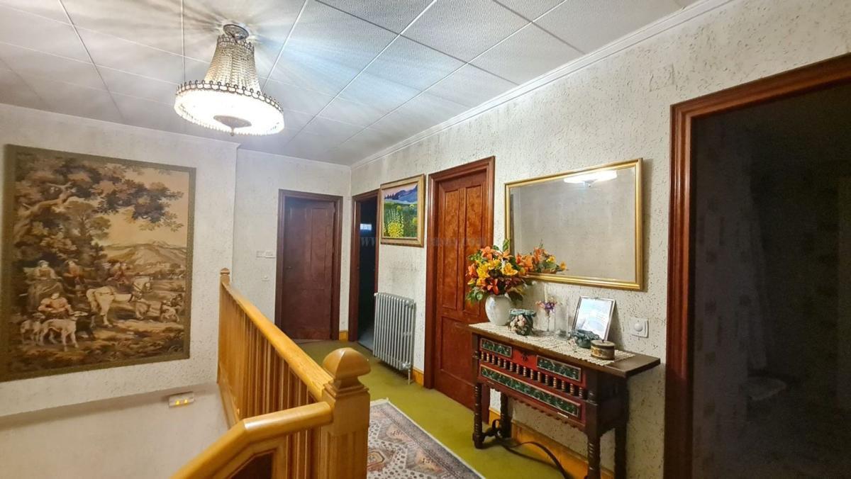 Venta de villa en Elda