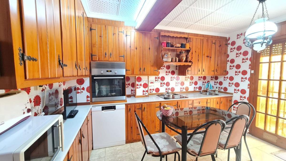 Venta de villa en Elda
