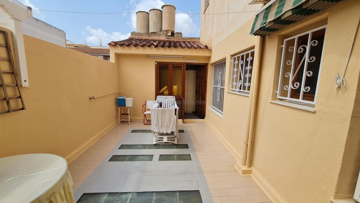 Venta de villa en Elda