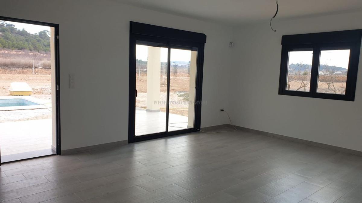 Venta de villa en Pinoso