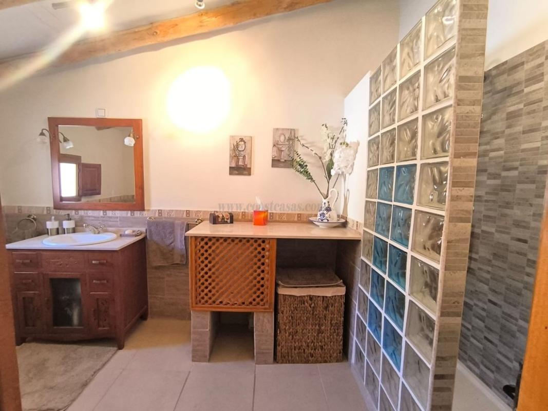 Venta de villa en Monovar