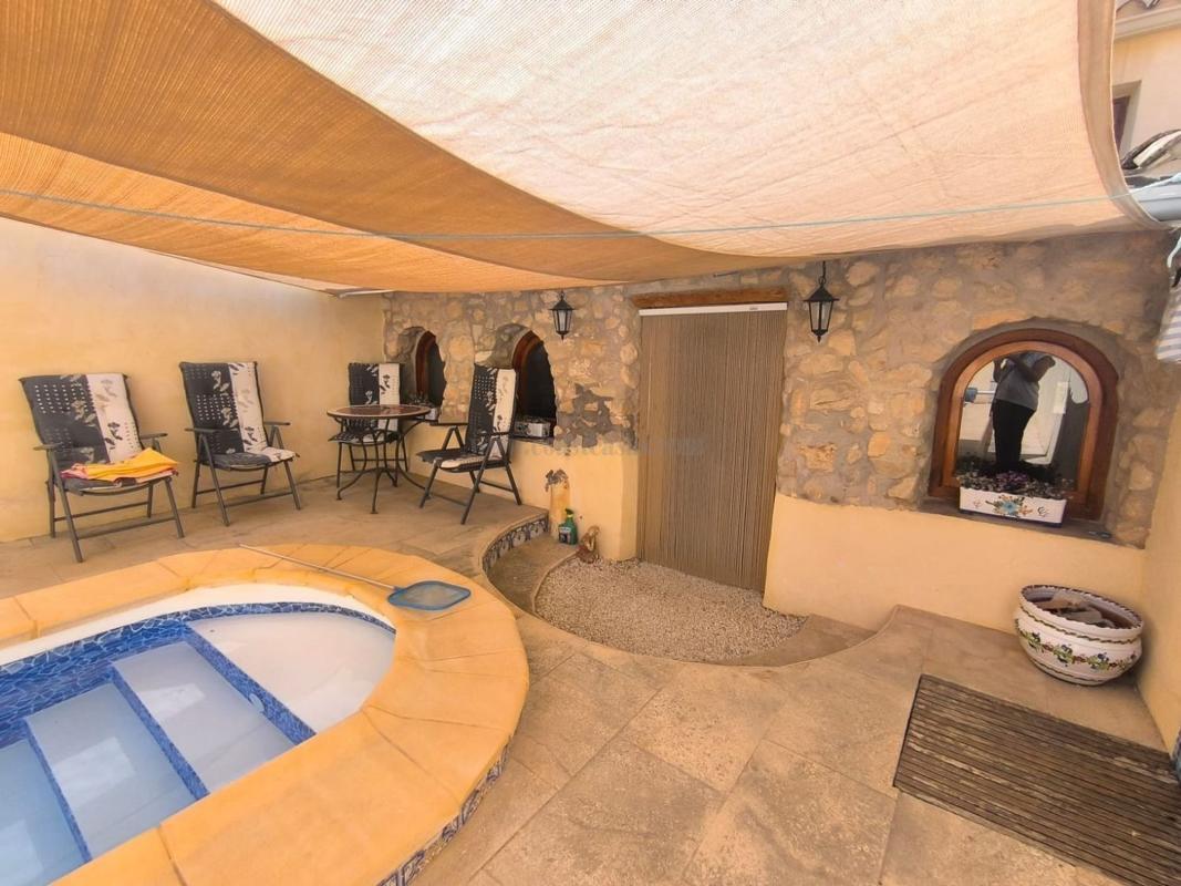 Venta de villa en Monovar