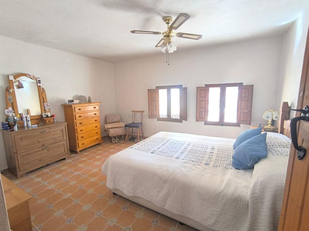 Venta de villa en Monovar