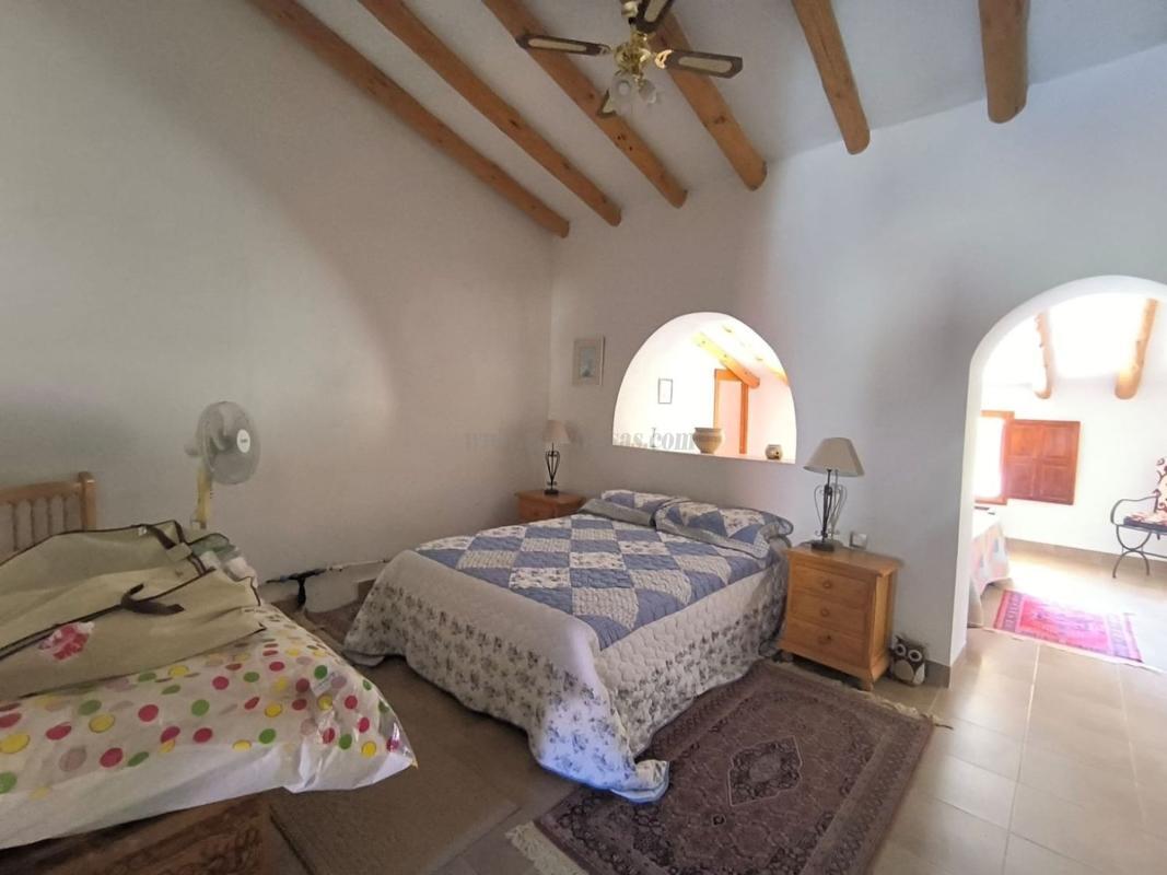 Venta de villa en Monovar
