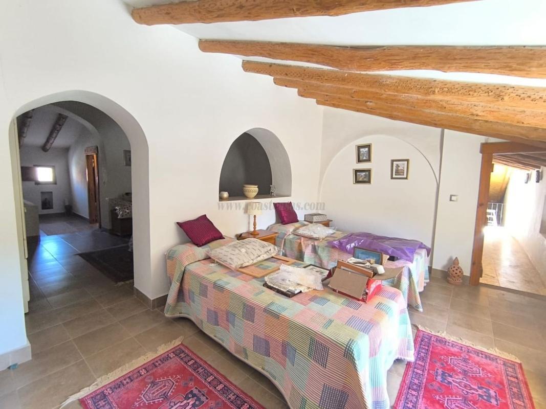 Venta de villa en Monovar