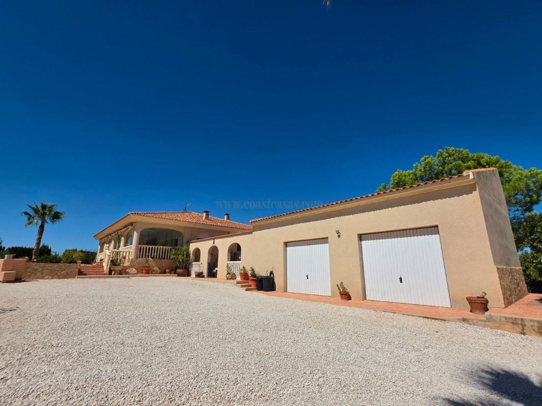 Venta de casas en Pinoso