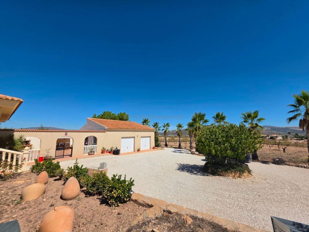 Venta de casas en Pinoso