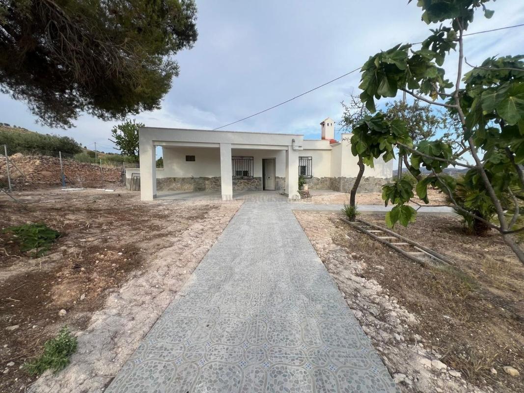 Venta de casas en Algueña
