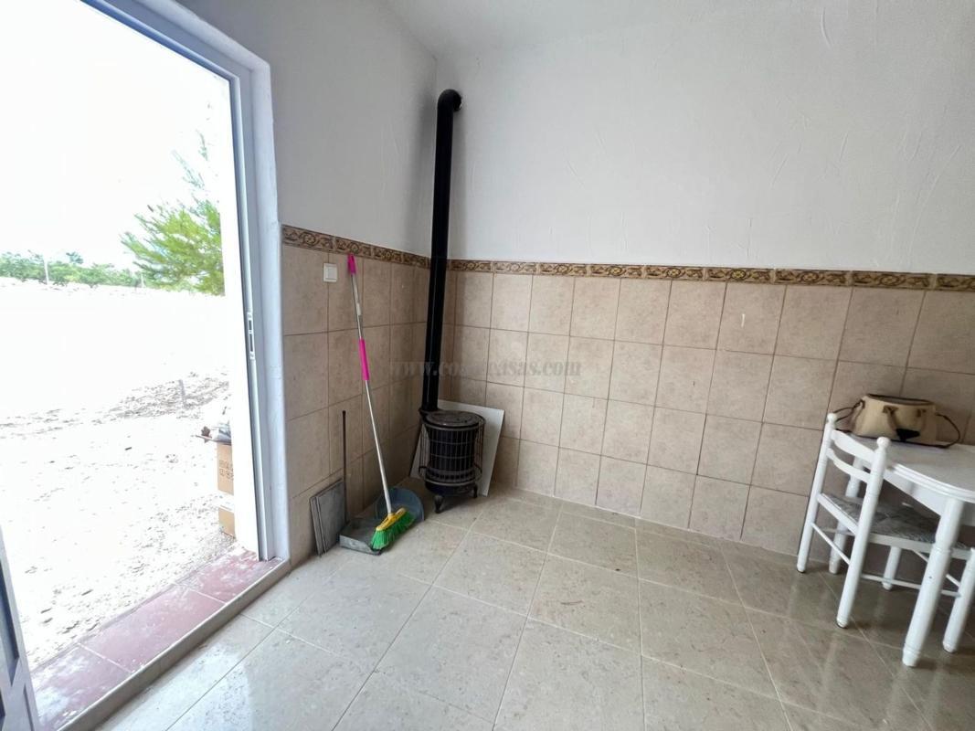 Venta de casas en Algueña