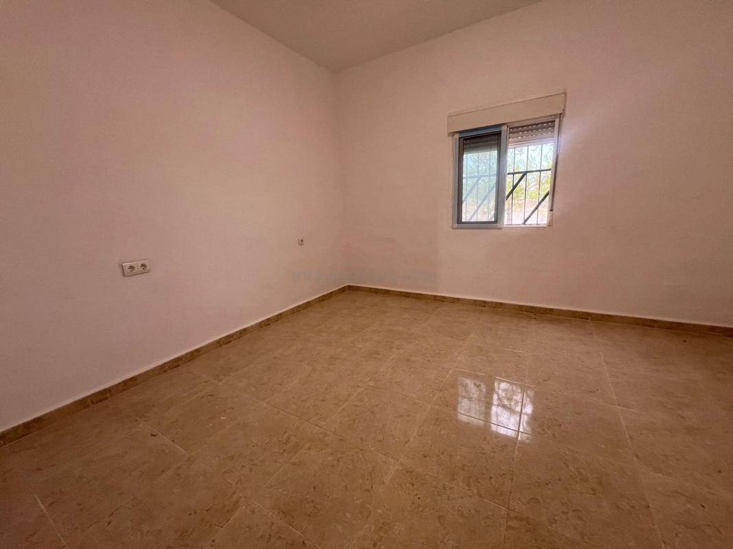 Venta de casas en Algueña