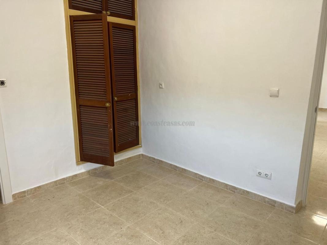 Venta de casas en Algueña