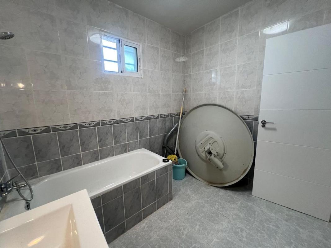 Venta de casas en Algueña
