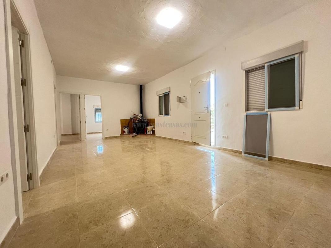 Venta de casas en Algueña