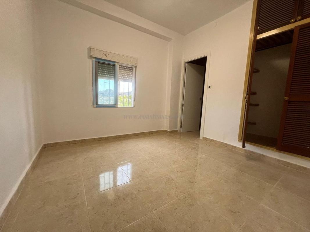 Venta de casas en Algueña