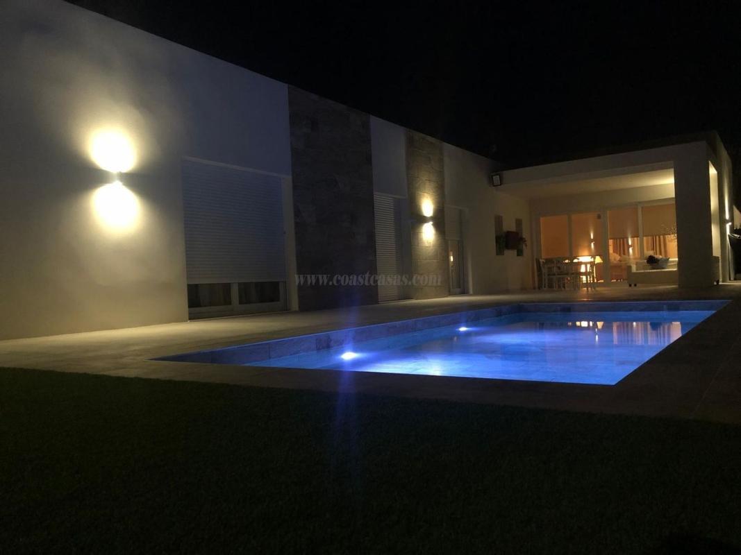 Venta de villa en Pinoso