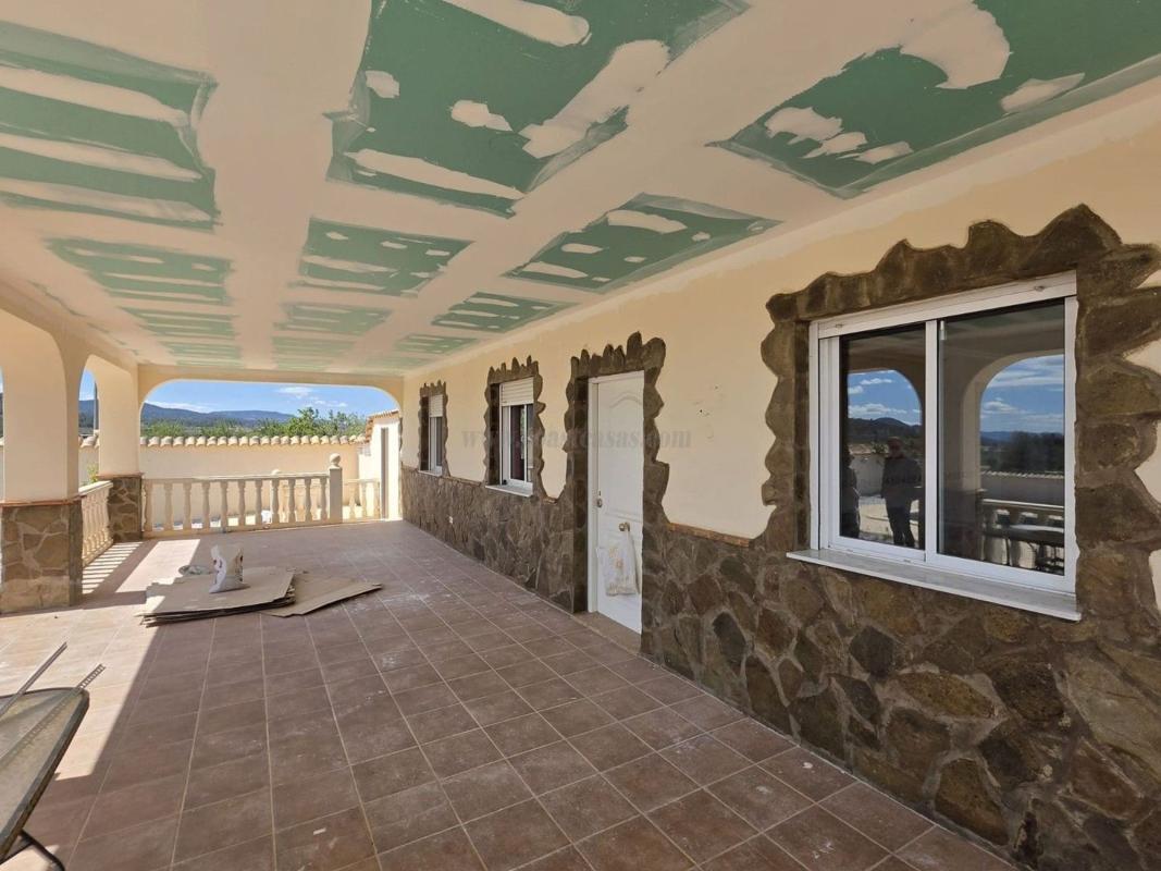 Venta de villa en Monovar