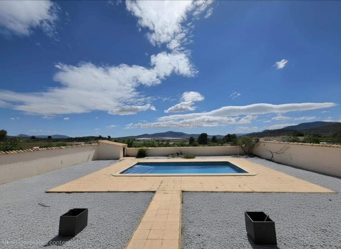 Venta de villa en Monovar