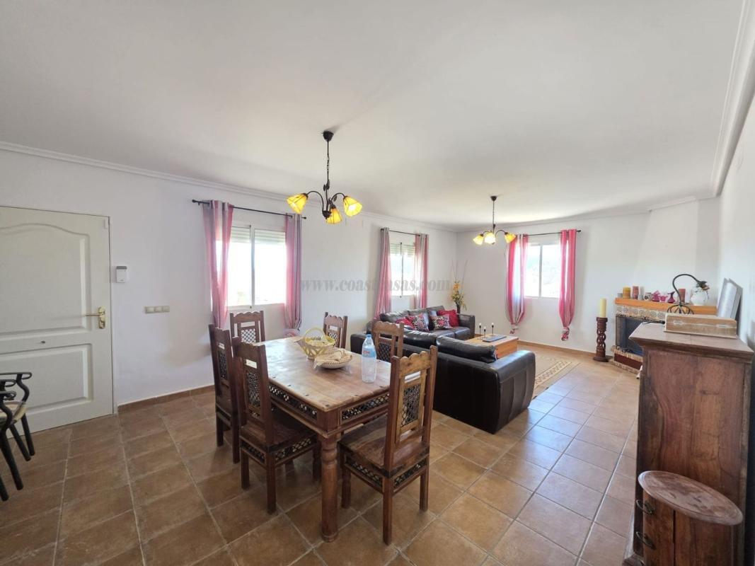 Venta de villa en Monovar