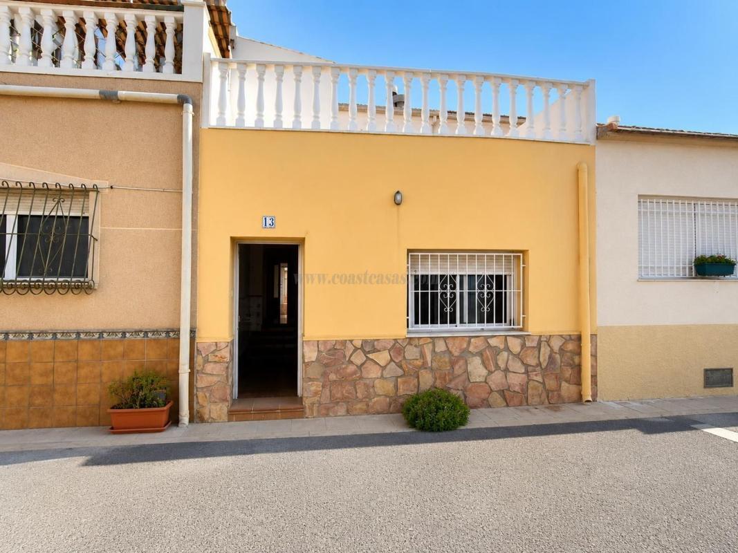 Venta de villa en Pinoso