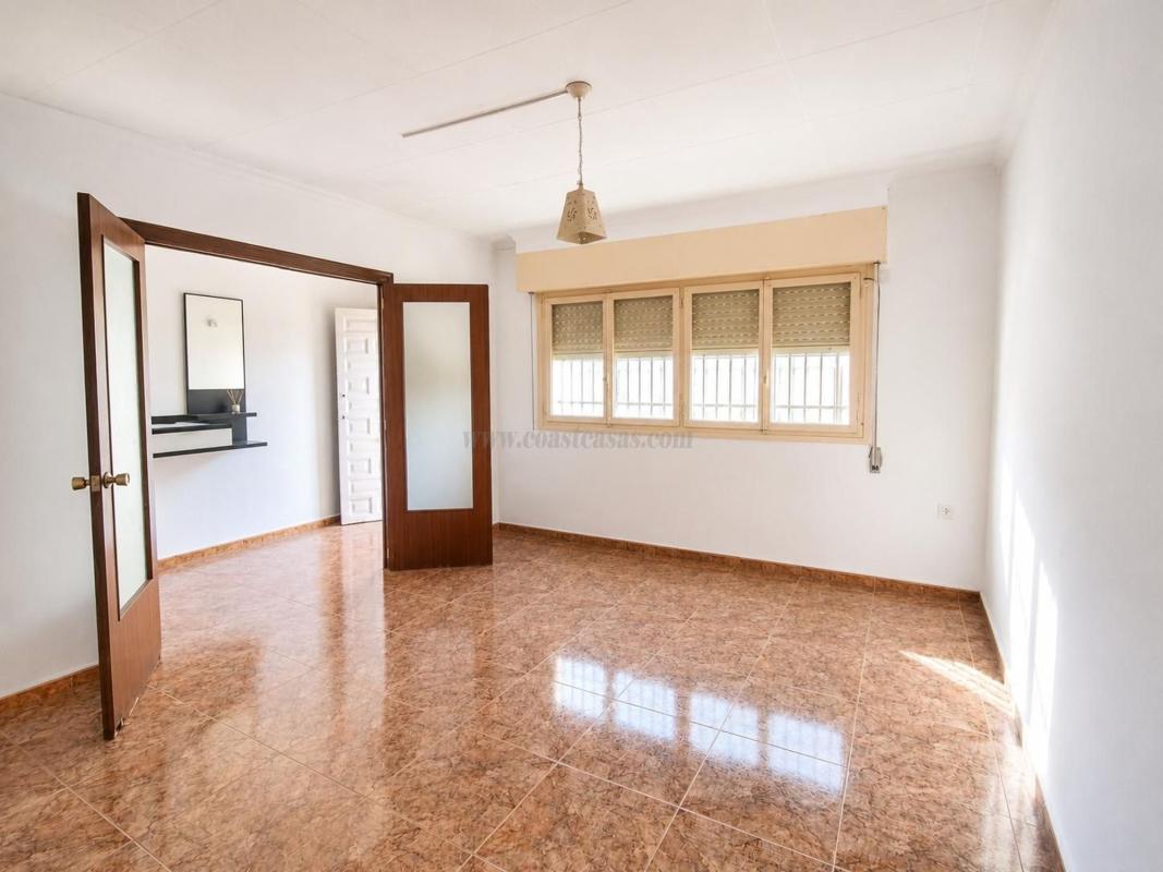 Venta de villa en Pinoso