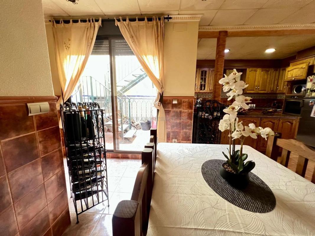 Venta de villa en Pinoso