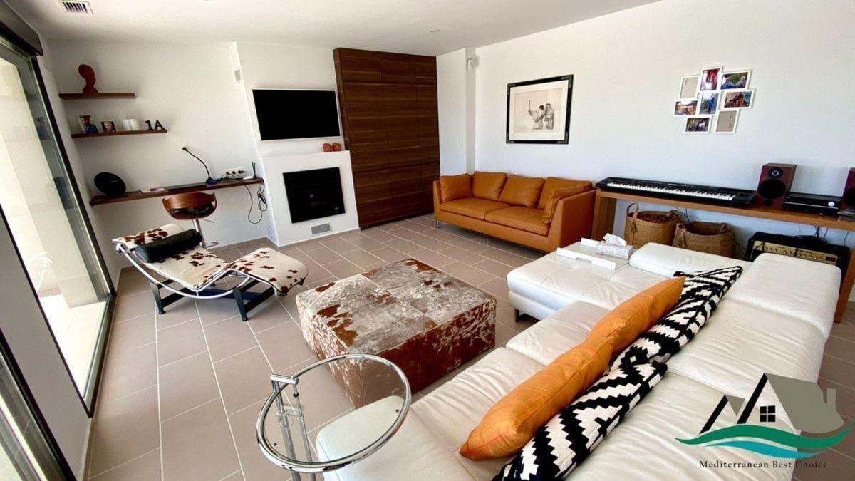 Venta de villa en Hondón de las Nieves