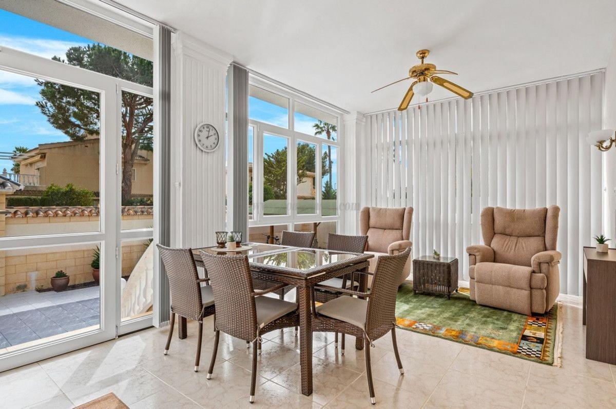 Venta de villa en Rojales