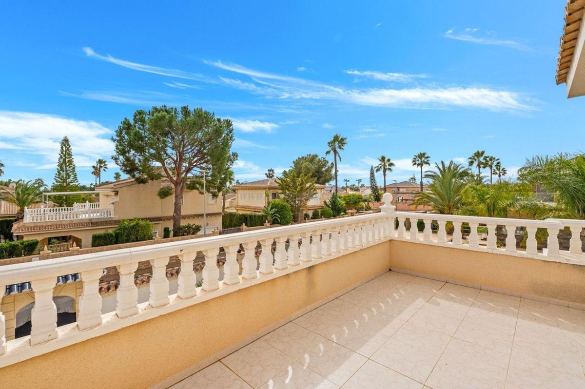 Venta de villa en Rojales
