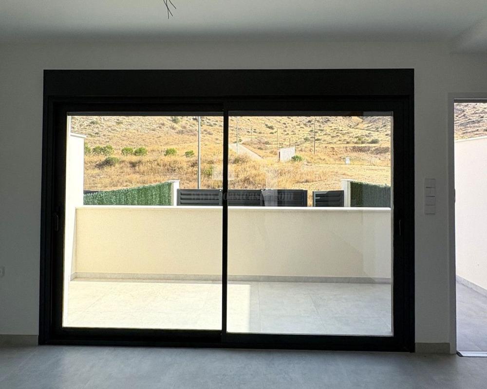 Venta de villa en Cox