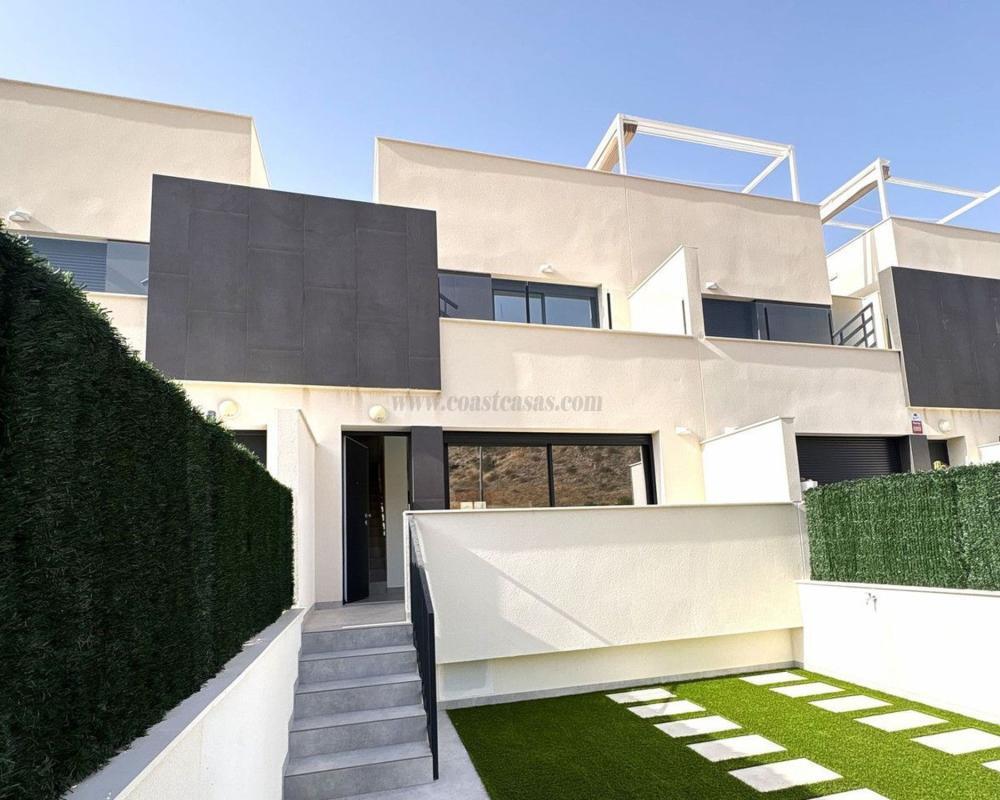 Venta de villa en Cox