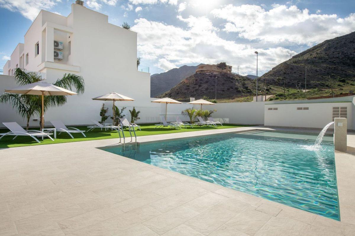 Venta de villa en Cox