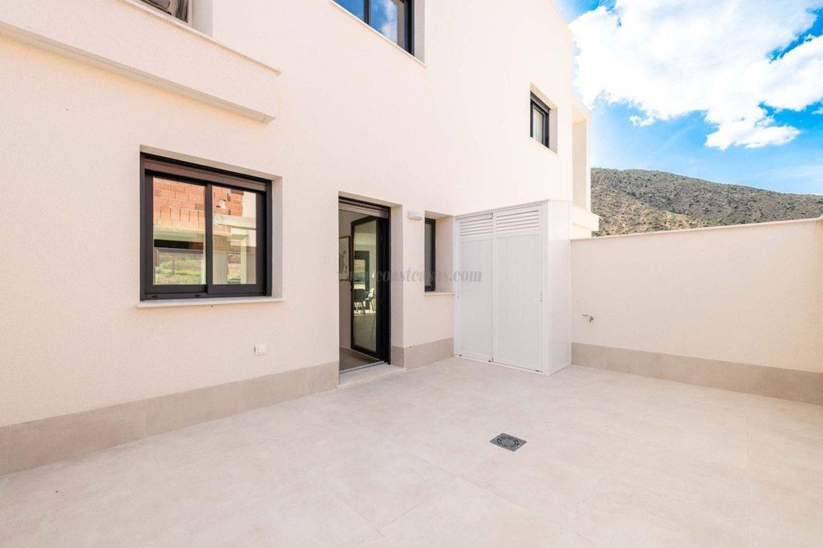 Venta de villa en Cox